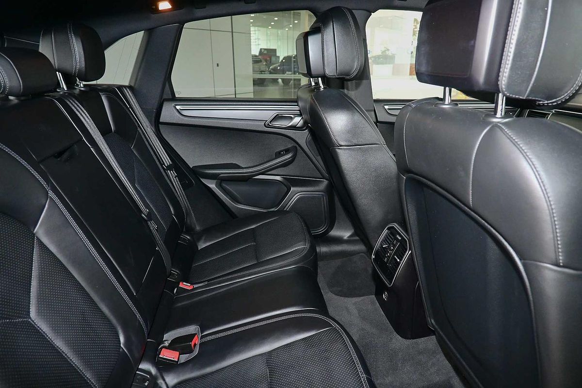 2017 Porsche Macan 95B