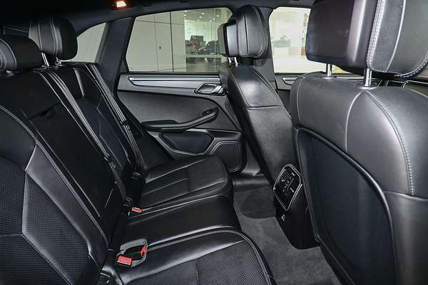 2017 Porsche Macan 95B