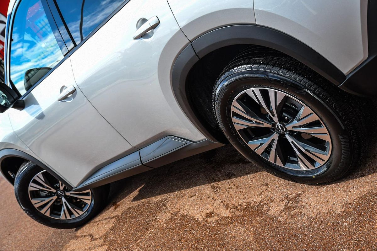 2024 Nissan X-TRAIL ST-L T33