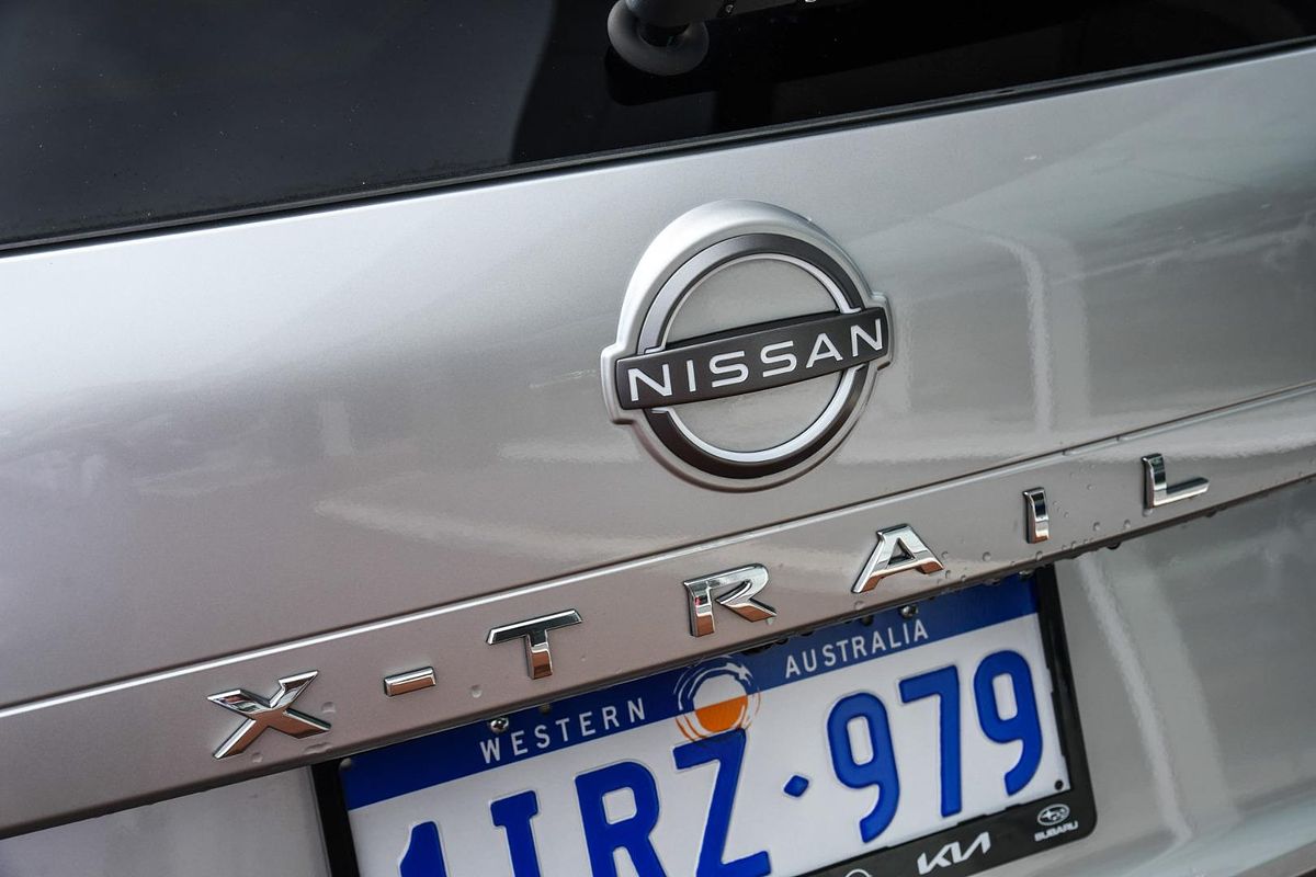 2024 Nissan X-TRAIL ST-L T33