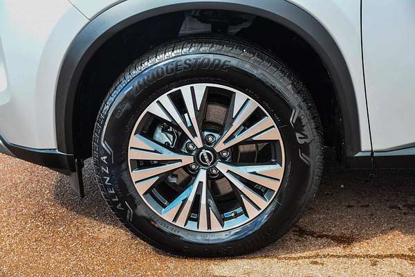 2024 Nissan X-TRAIL ST-L T33