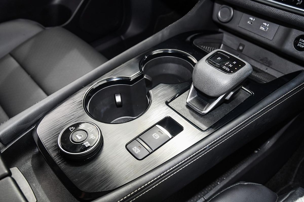 2024 Nissan X-TRAIL ST-L T33