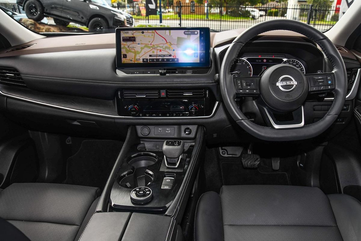 2024 Nissan X-TRAIL ST-L T33