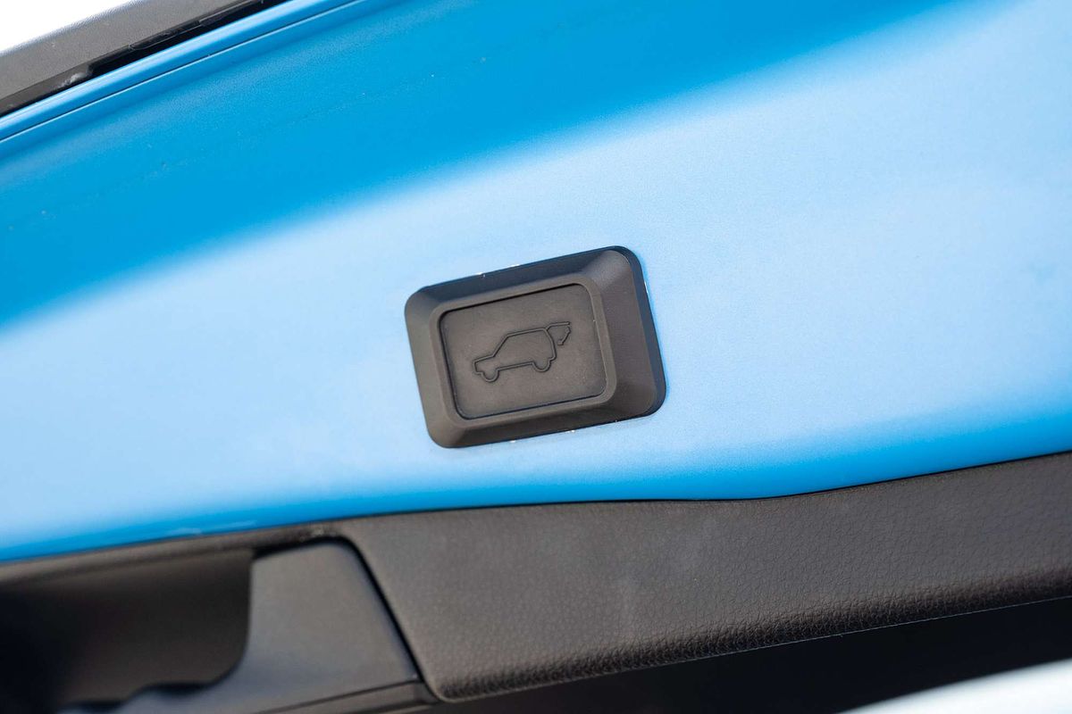 2019 Toyota RAV4 Cruiser AXAH52R