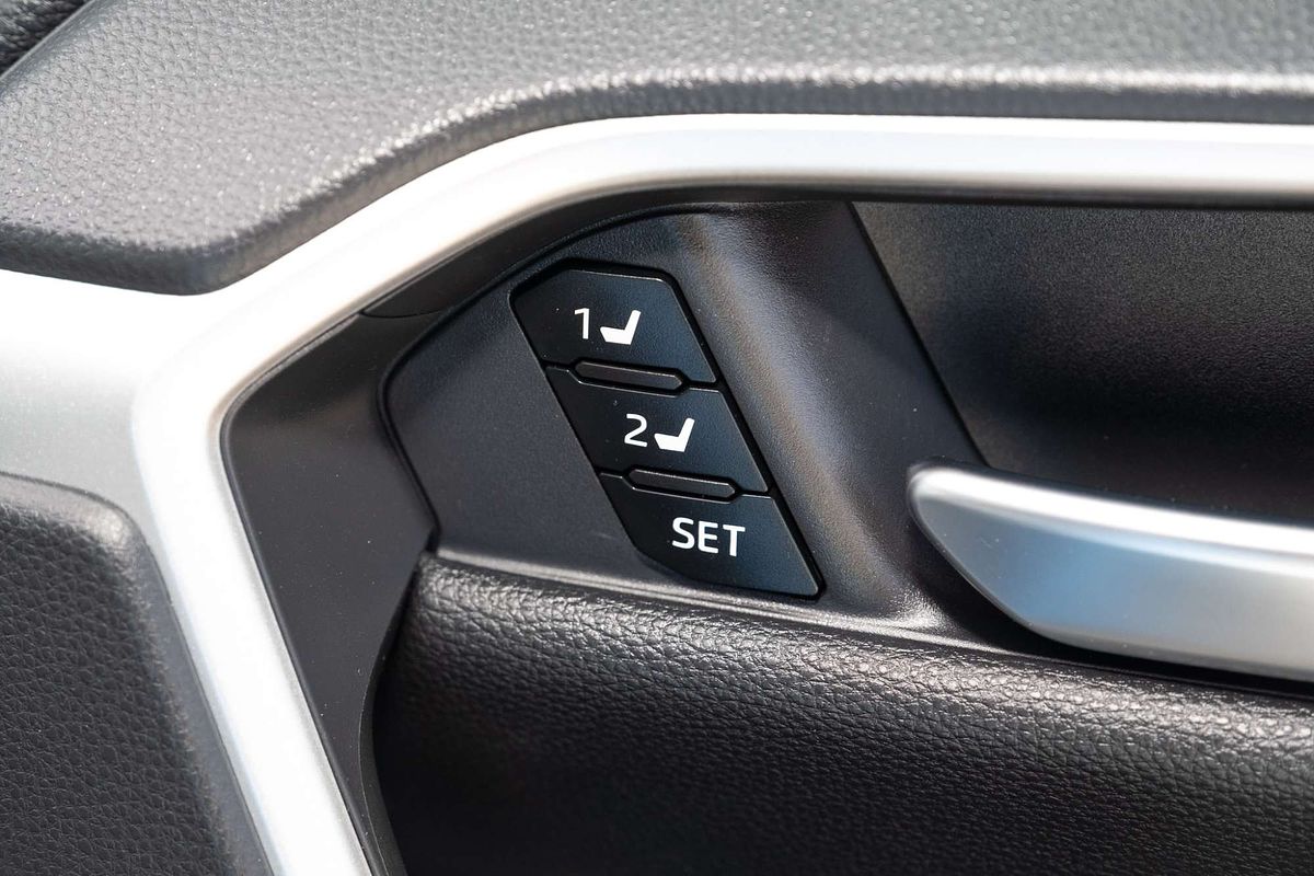 2019 Toyota RAV4 Cruiser AXAH52R