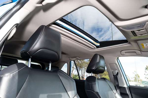 2019 Toyota RAV4 Cruiser AXAH52R