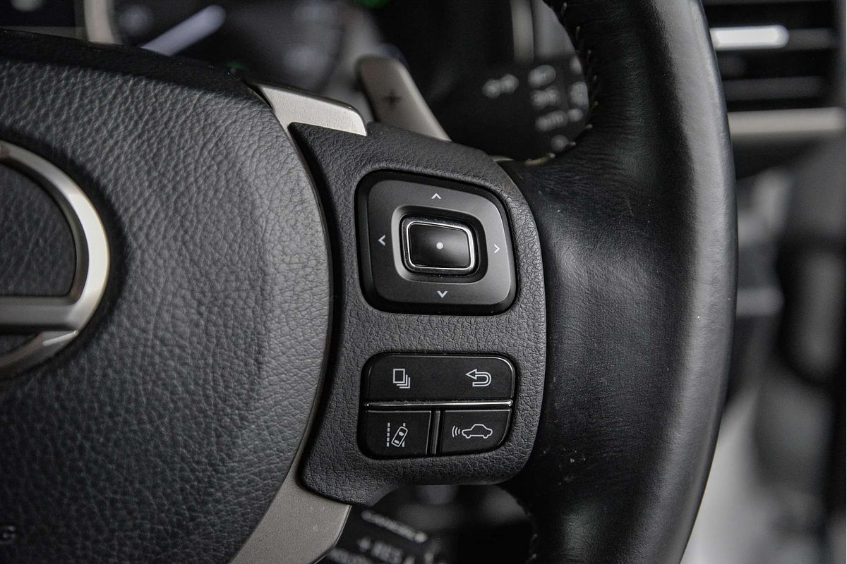 2018 Lexus IS IS300 Luxury ASE30R