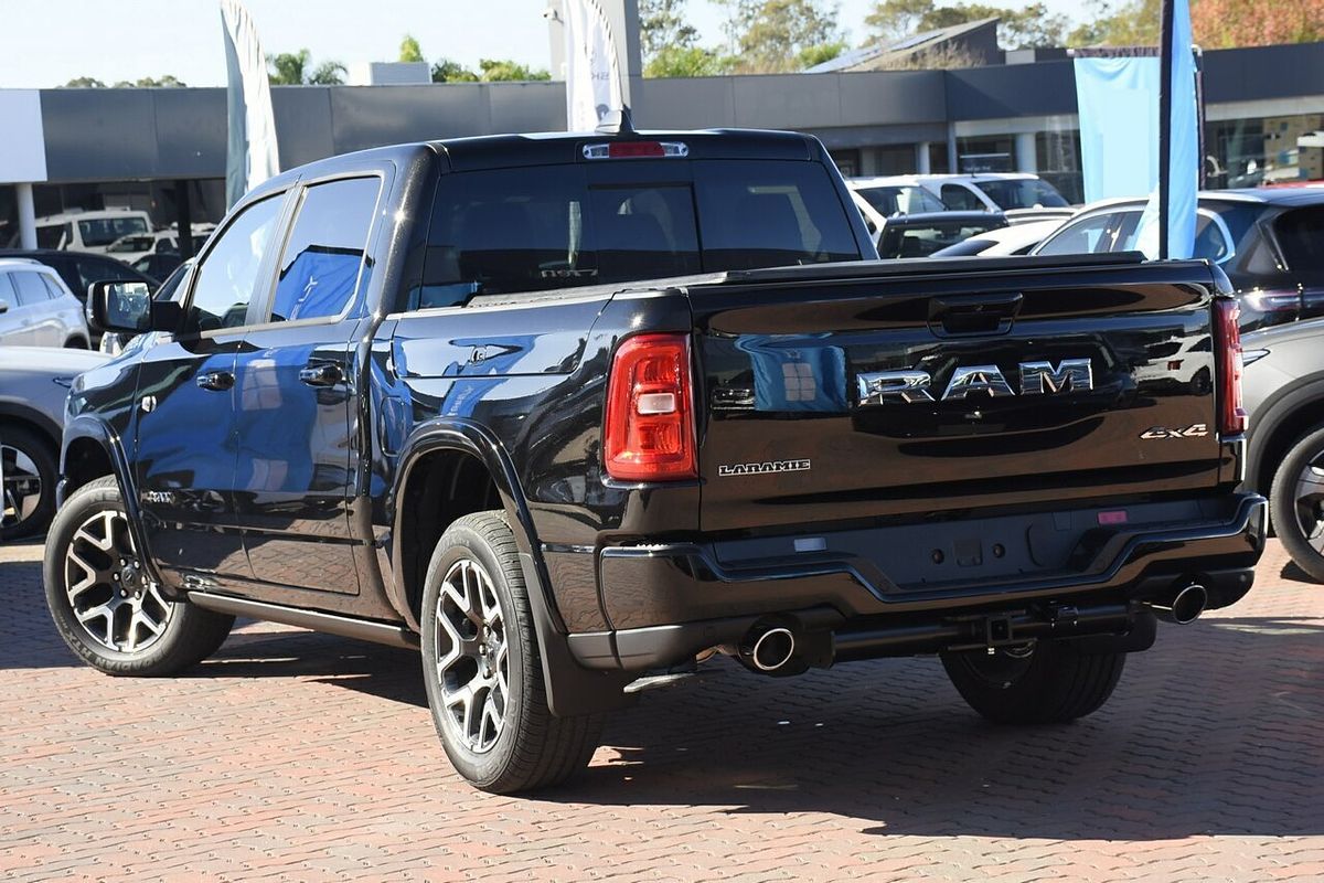 2025 RAM 1500 Laramie Sport Hurricane SO RamBox DT 4X4 SWB
