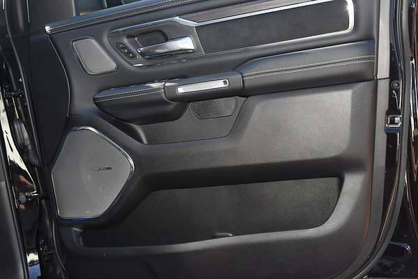 2025 RAM 1500 Laramie Sport Hurricane SO RamBox DT 4X4 SWB