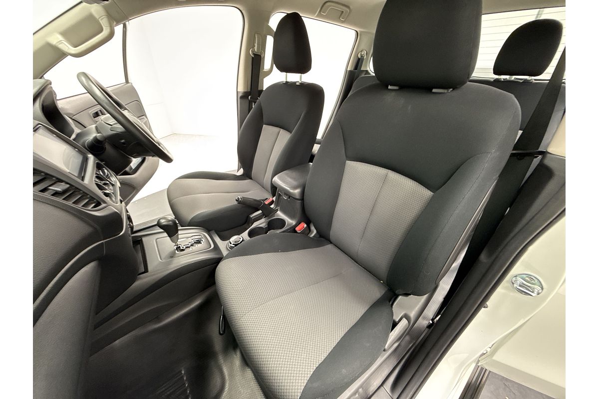 2022 Mitsubishi Triton GLX MR 4X4