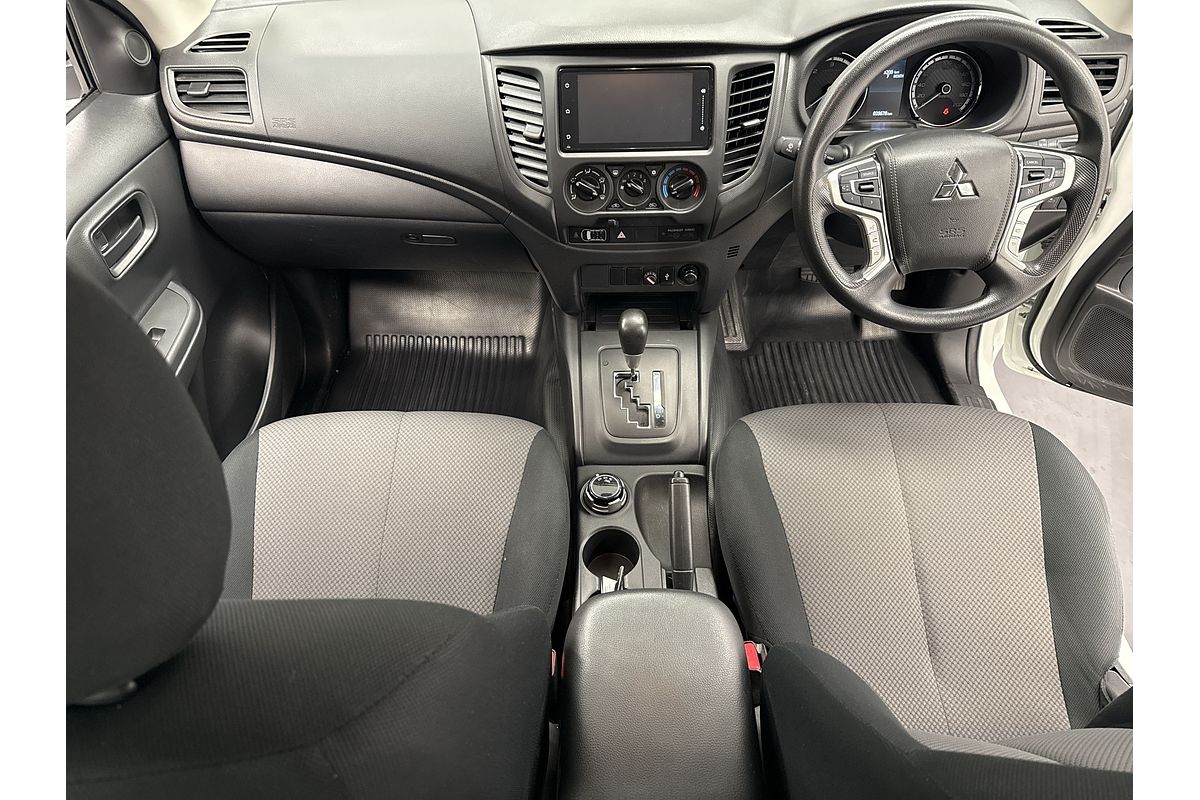 2022 Mitsubishi Triton GLX MR 4X4