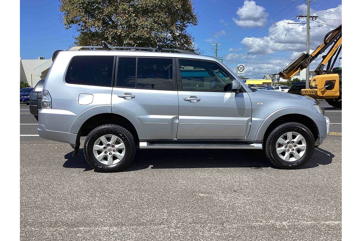 2012 Mitsubishi Pajero GLS NW