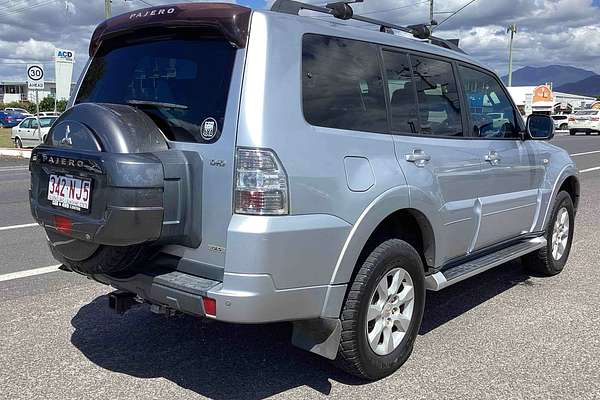 2012 Mitsubishi Pajero GLS NW
