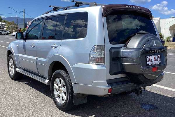 2012 Mitsubishi Pajero GLS NW