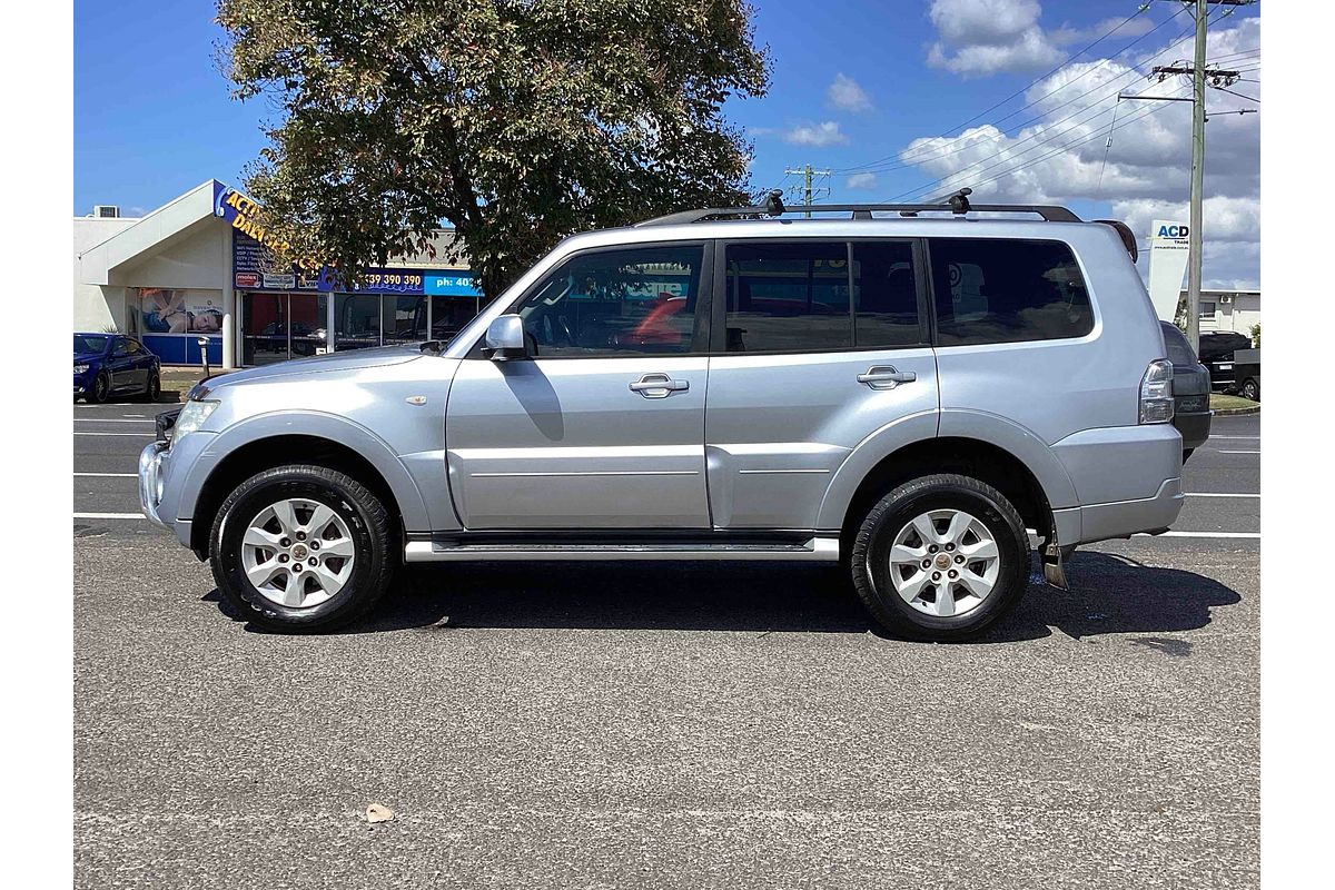2012 Mitsubishi Pajero GLS NW
