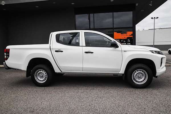 2021 Mitsubishi Triton GLX MR 4X4
