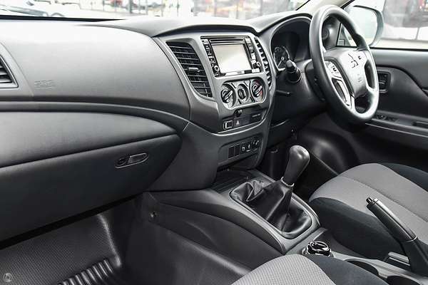 2021 Mitsubishi Triton GLX MR 4X4