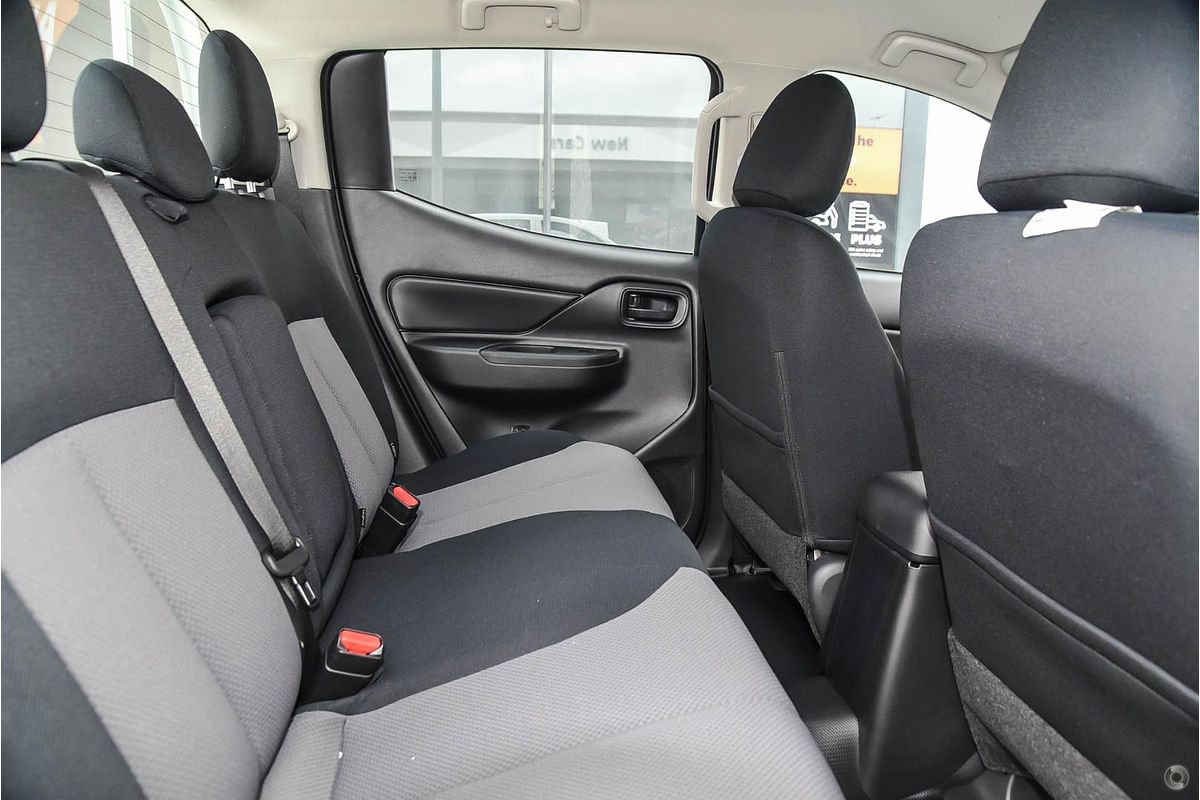 2021 Mitsubishi Triton GLX MR 4X4