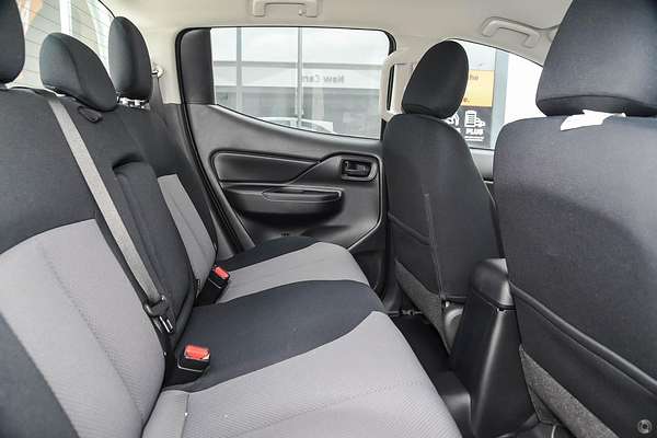 2021 Mitsubishi Triton GLX MR 4X4