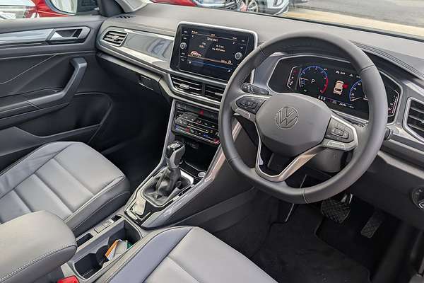 2025 Volkswagen T-Roc 110TSI Style D11