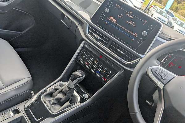 2025 Volkswagen T-Roc 110TSI Style D11