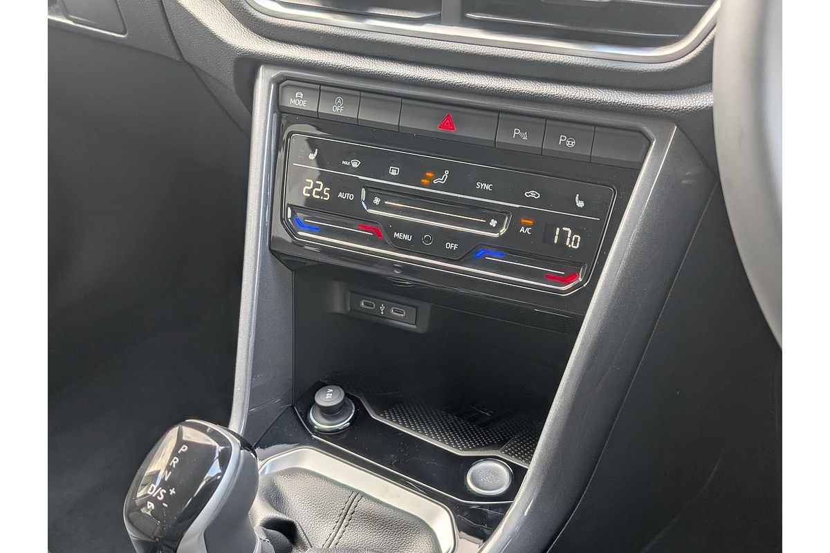 2025 Volkswagen T-Roc 110TSI Style D11