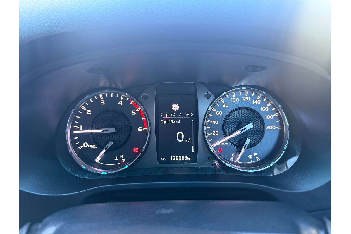 2021 Toyota Hilux SR5 GUN126R 4X4