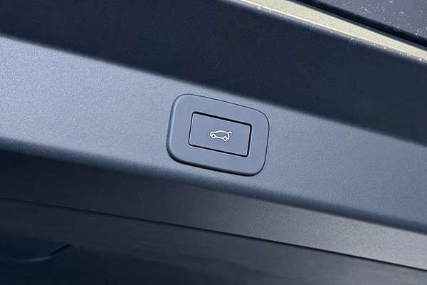 2025 Land Rover Range Rover Sport D300 Dynamic SE L461