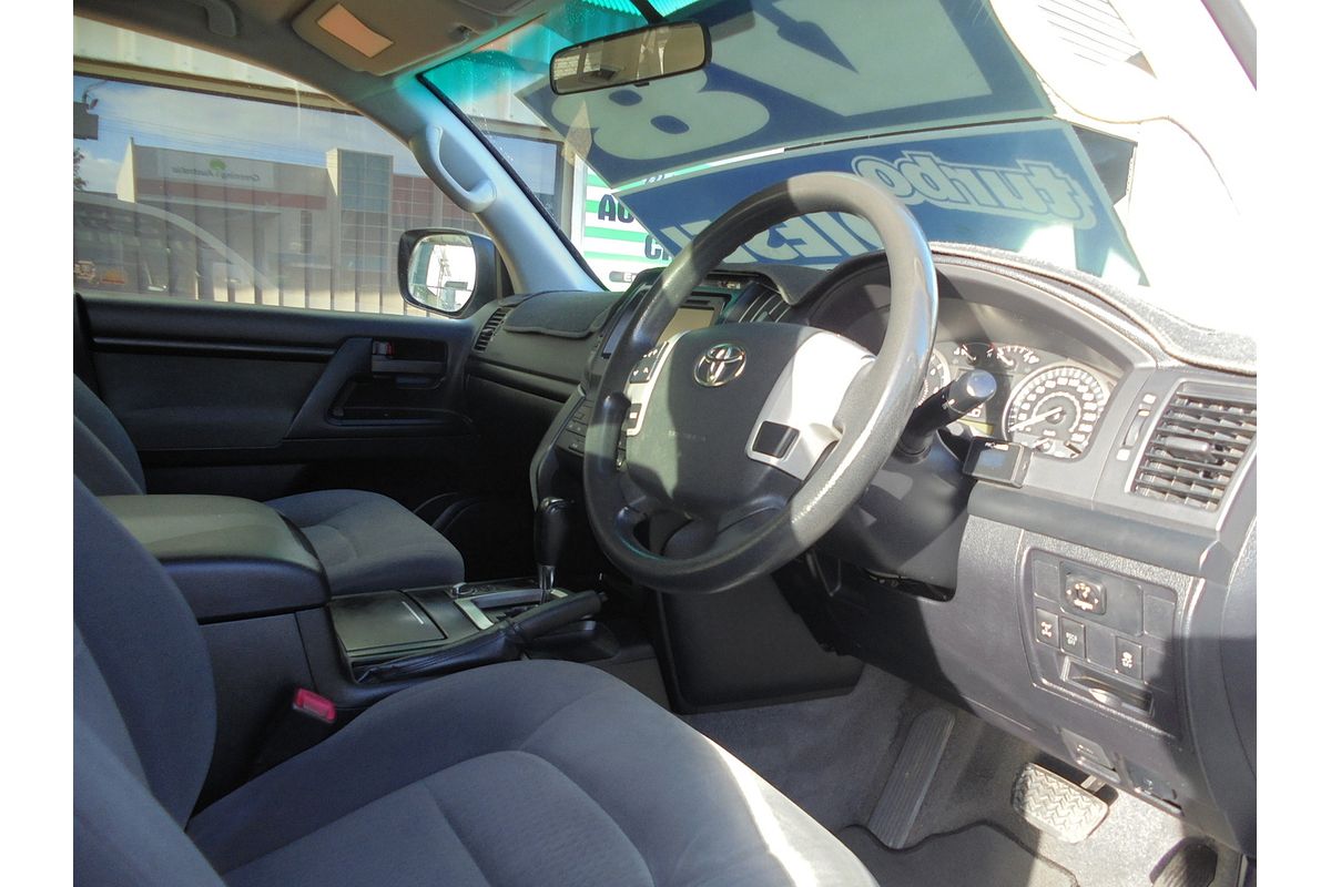 2012 Toyota Landcruiser GXL VDJ200R