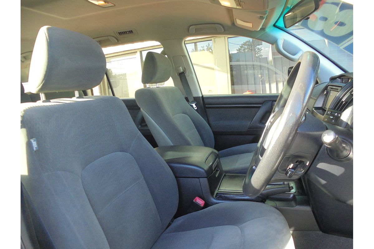 2012 Toyota Landcruiser GXL VDJ200R