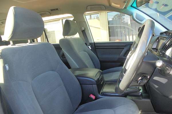 2012 Toyota Landcruiser GXL VDJ200R