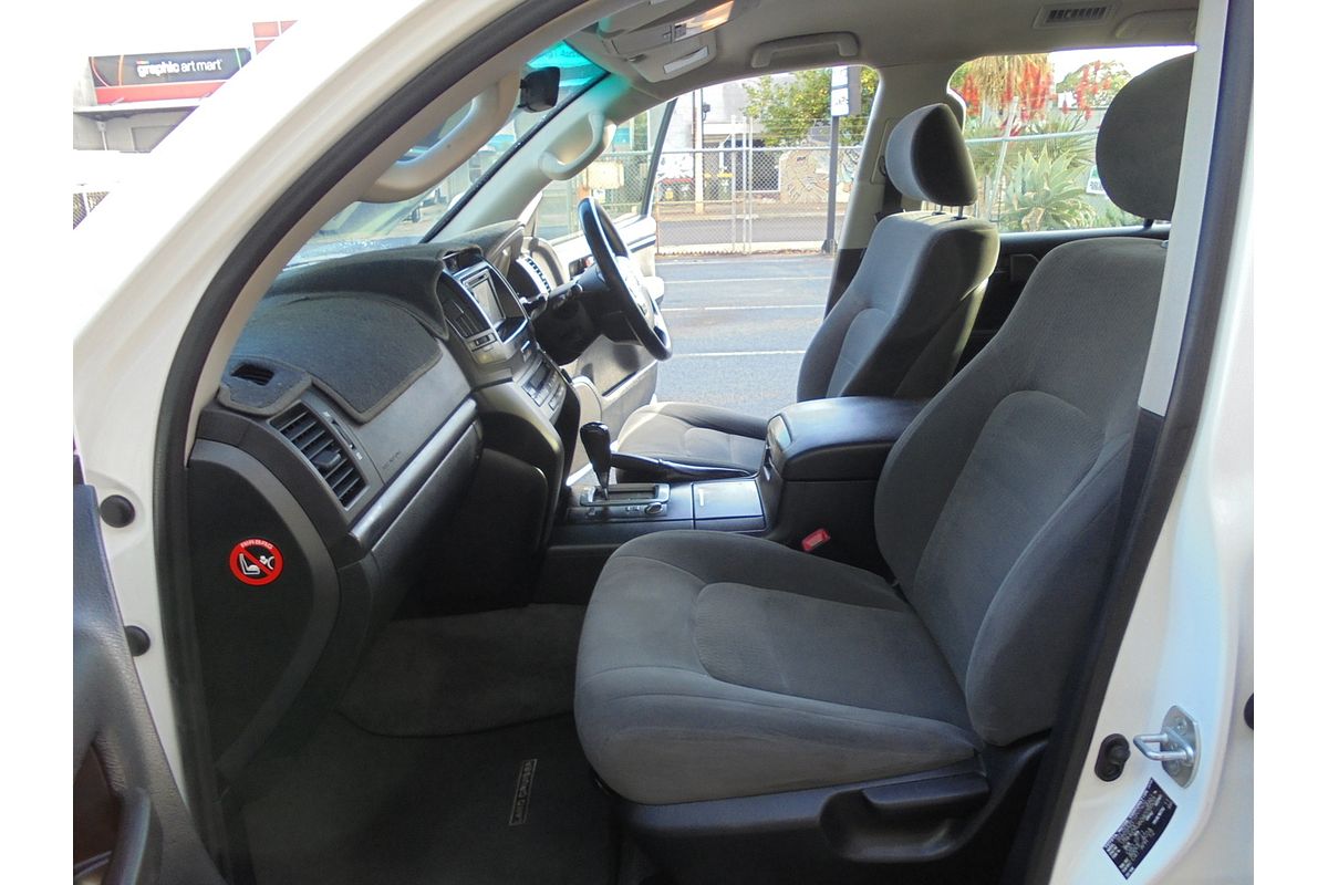 2012 Toyota Landcruiser GXL VDJ200R