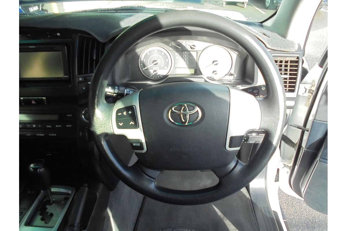 2012 Toyota Landcruiser GXL VDJ200R