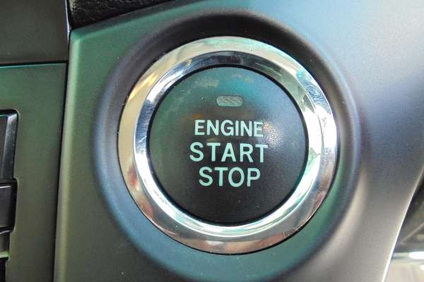 2012 Toyota Landcruiser GXL VDJ200R