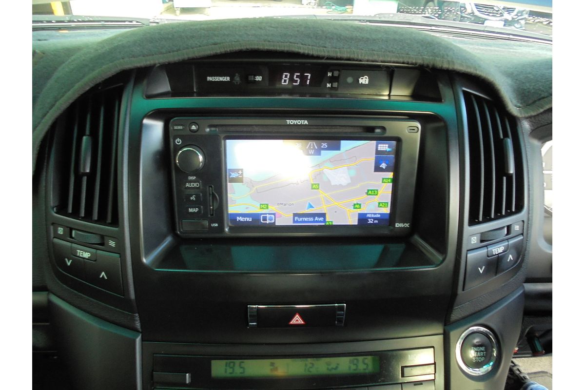 2012 Toyota Landcruiser GXL VDJ200R