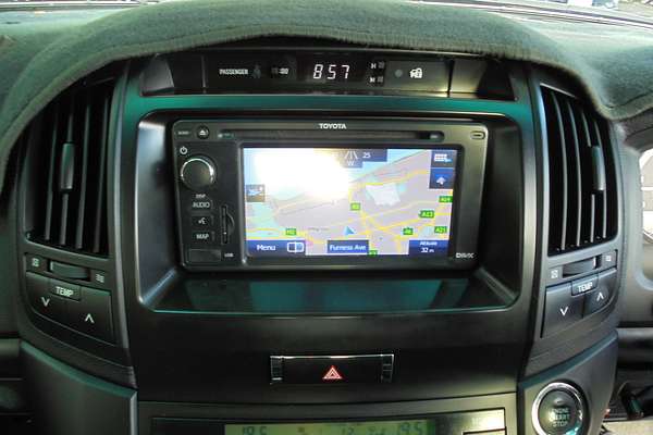 2012 Toyota Landcruiser GXL VDJ200R