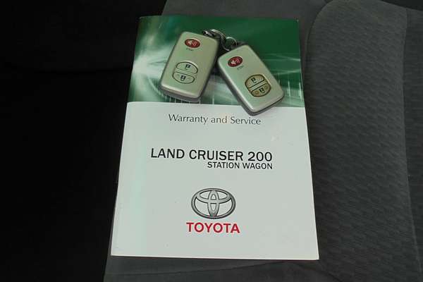 2012 Toyota Landcruiser GXL VDJ200R