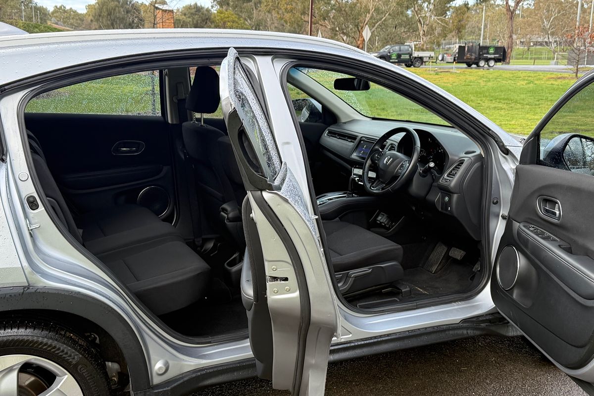 2016 Honda HR-V VTi-S