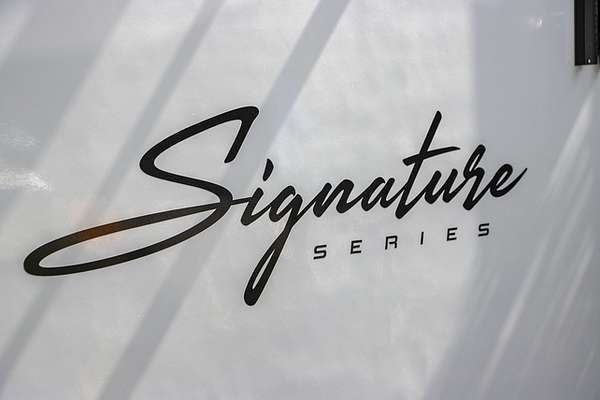2025 Jayco SIGNATURE MOTORHOME IV.29-5.SG-MY25
