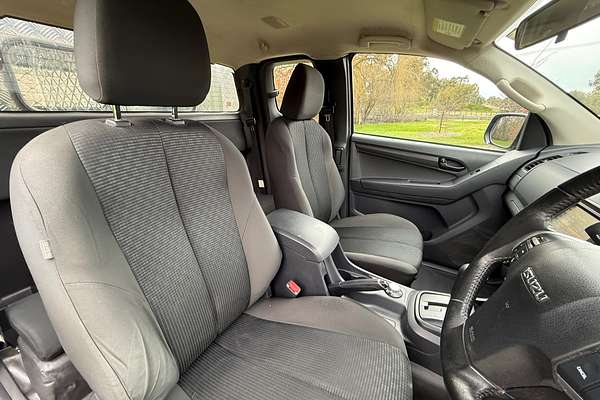 2018 Isuzu D-MAX SX 4X4