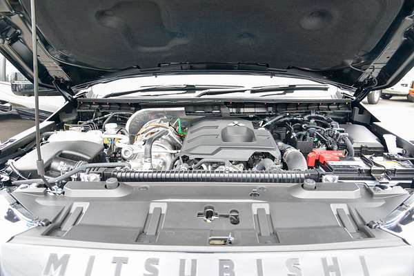 2025 Mitsubishi Triton GSR MV 4X4