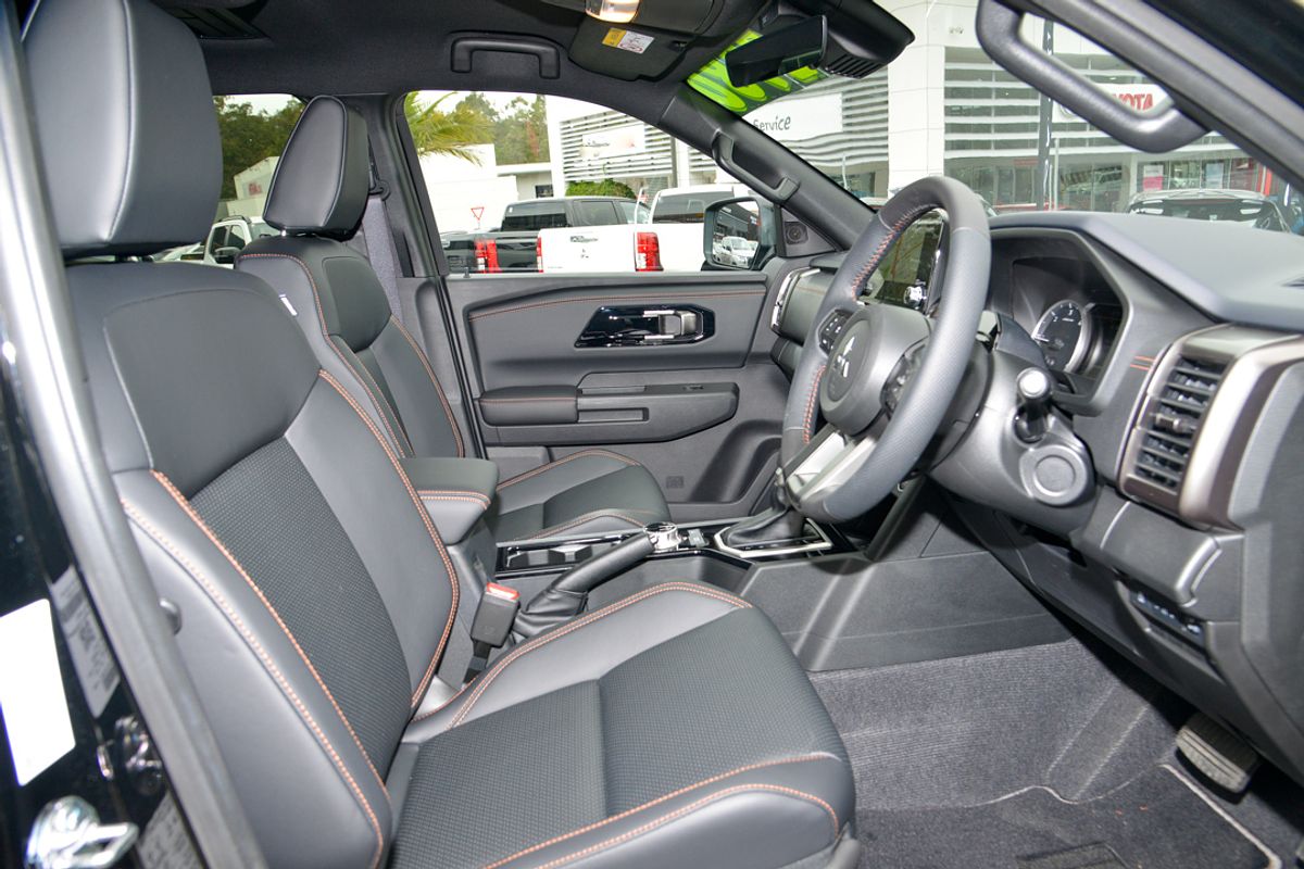 2025 Mitsubishi Triton GSR MV 4X4