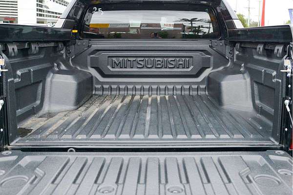 2025 Mitsubishi Triton GSR MV 4X4