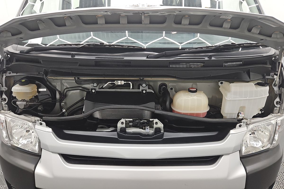 2014 Toyota Hiace Commuter KDH223R ELWB