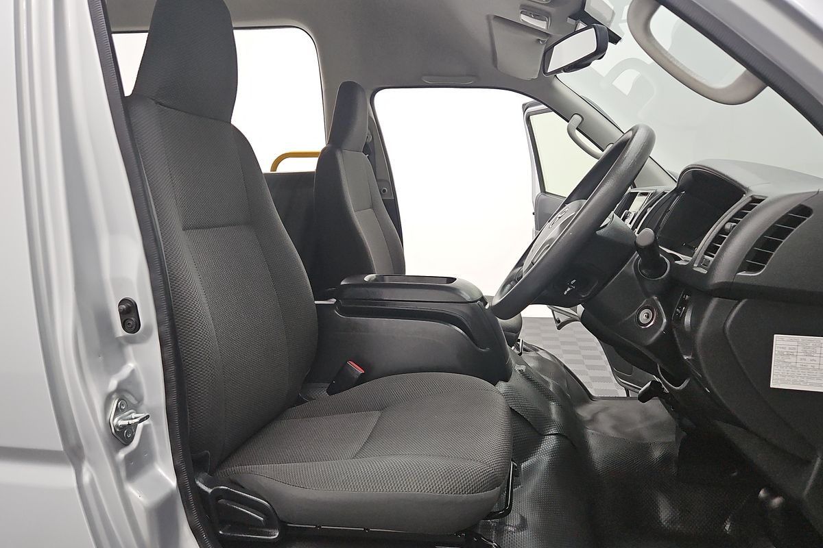 2014 Toyota Hiace Commuter KDH223R ELWB