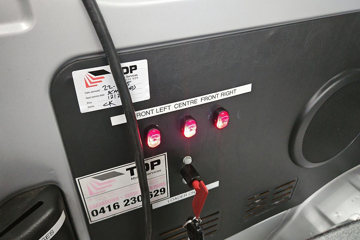 2014 Toyota Hiace Commuter KDH223R ELWB