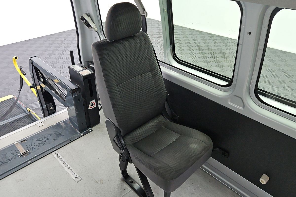 2014 Toyota Hiace Commuter KDH223R ELWB