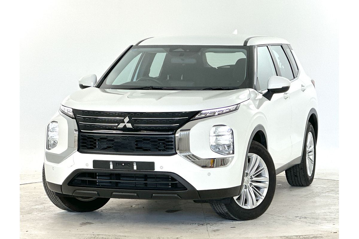2024 Mitsubishi Outlander ES ZM