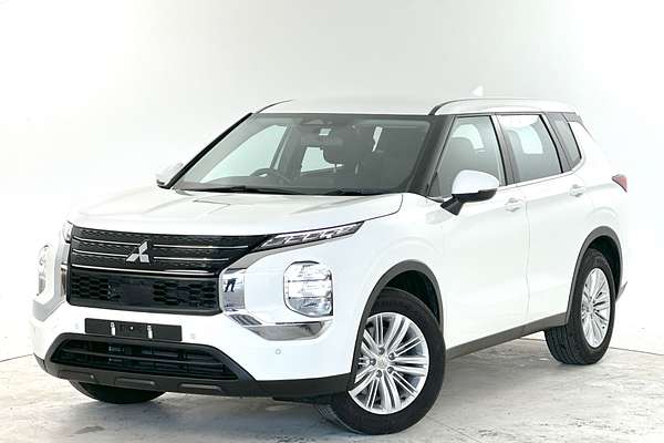 2024 Mitsubishi Outlander ES ZM