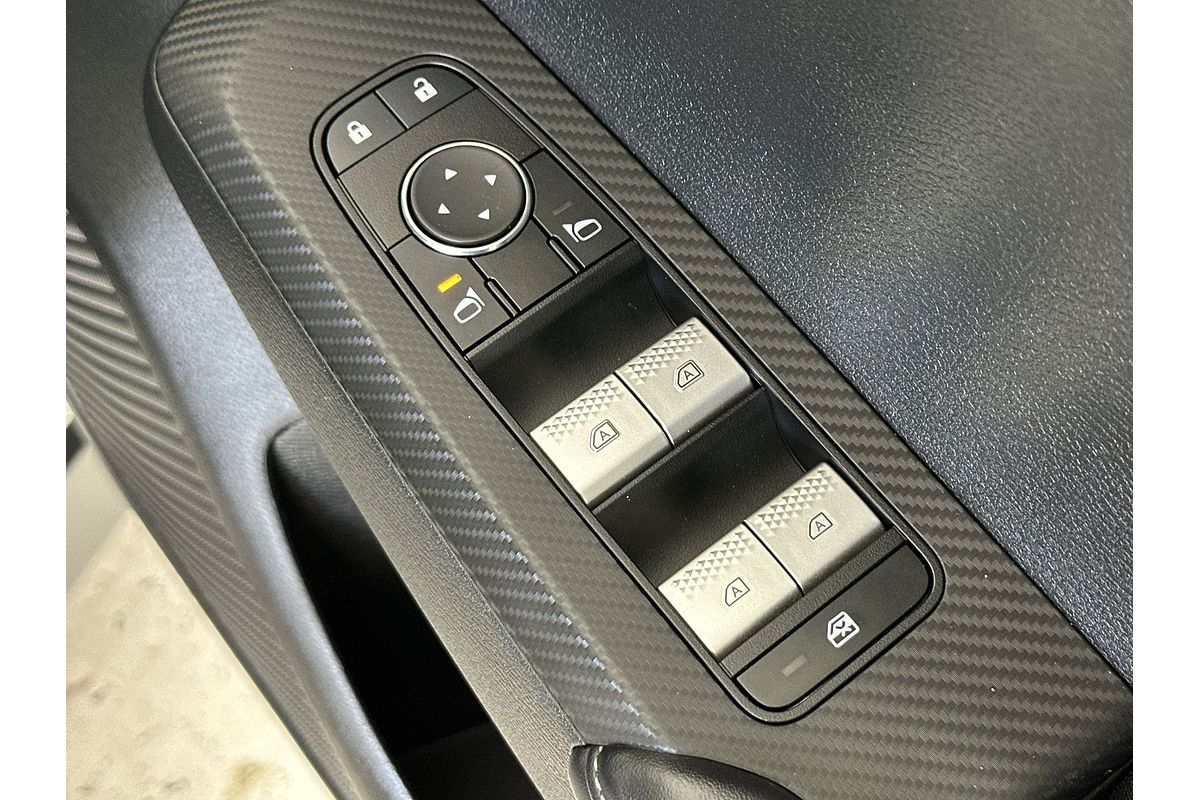 2024 Mitsubishi Outlander ES ZM
